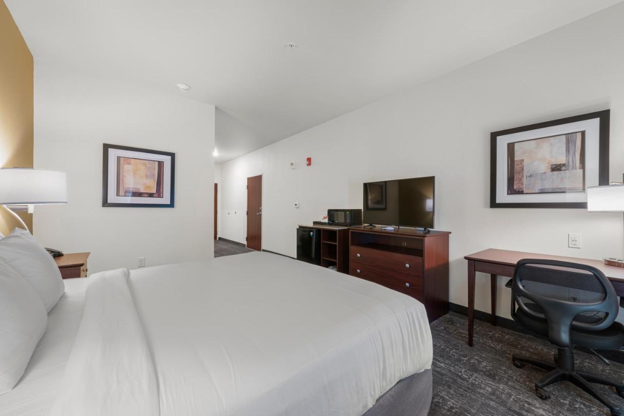 Cobblestone Hotel & Suites - Urbana Exteriér fotografie