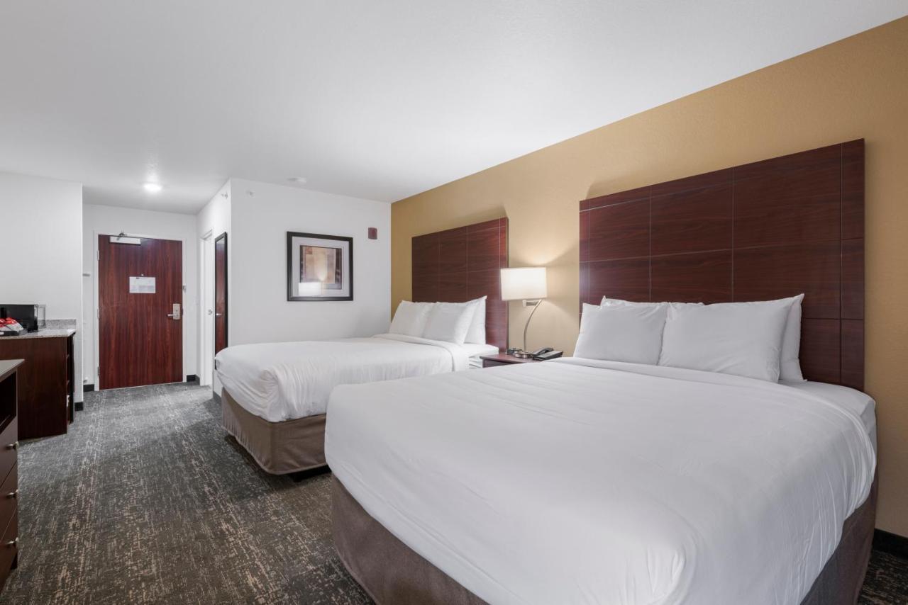 Cobblestone Hotel & Suites - Urbana Exteriér fotografie