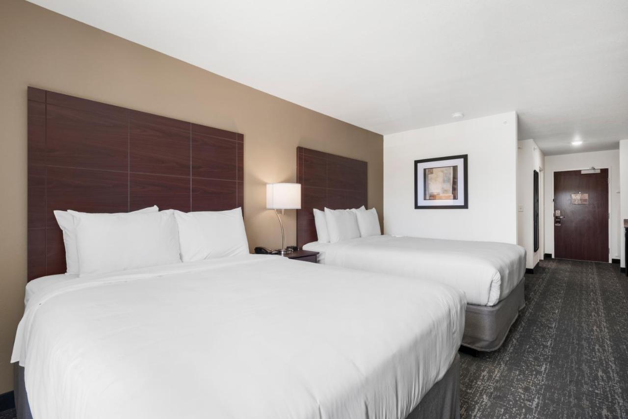 Cobblestone Hotel & Suites - Urbana Exteriér fotografie
